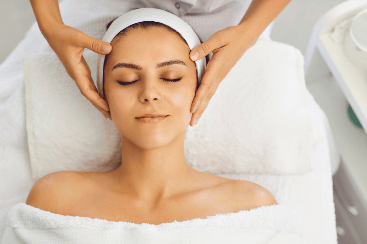 Masaje facial de remonte