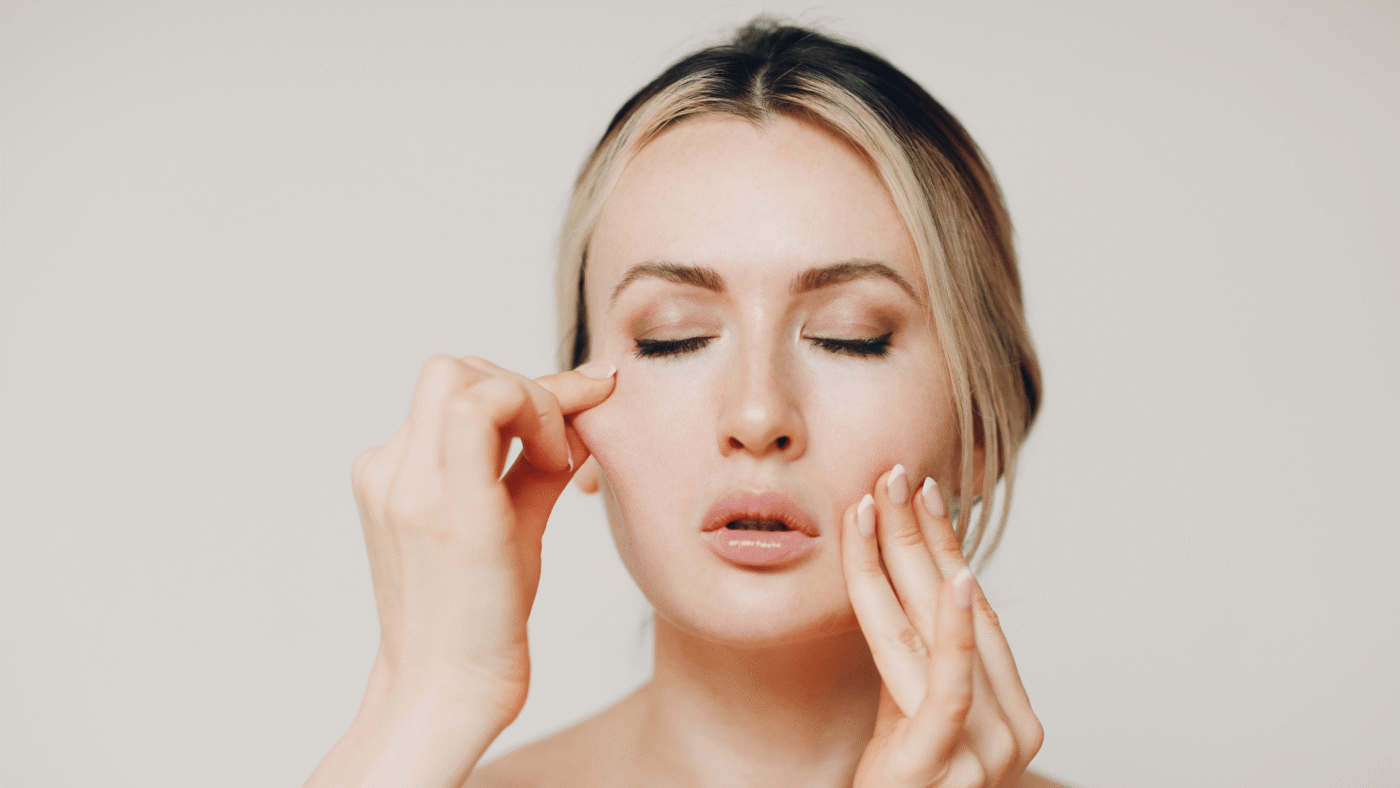 Yoga facial y masaje Kobido en Sakura Estética Avanzada CDMX